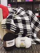 Bernat Blanket Big Ball Yarn - Coal 300g