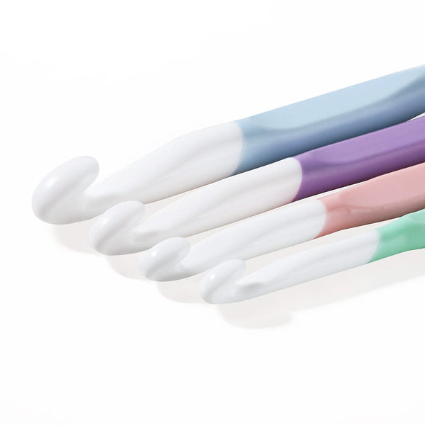 Universal Crafts Large Crochet Hook Set 4 Pack