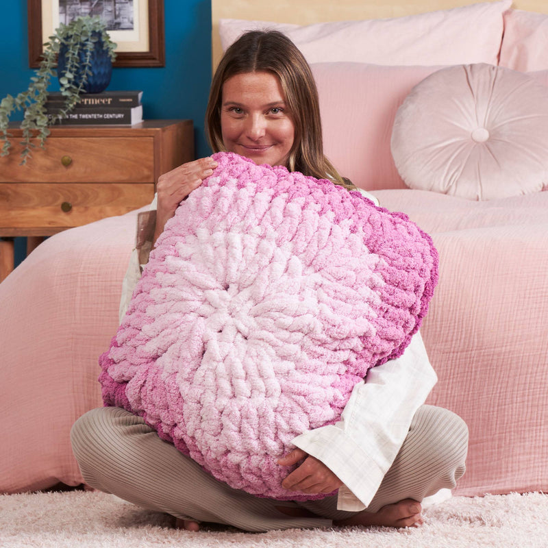 Bernat Blanket Extra Thick Perfect Phasing Yarn - Fuchsia