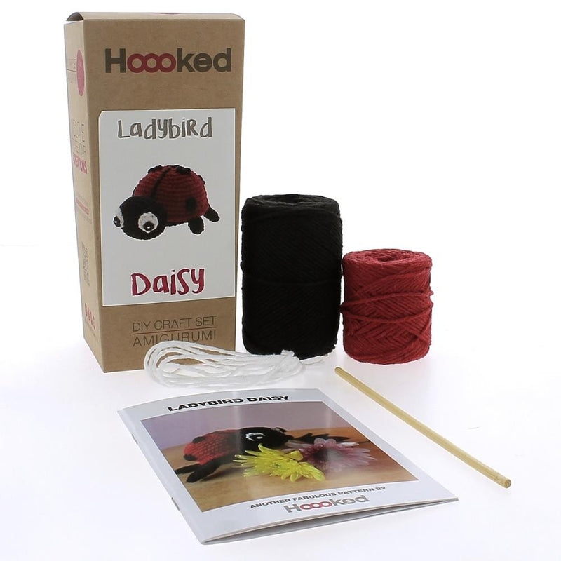 Hoooked Amigurumi DIY Kit W/Eco Barbante Yarn Ladybird Daisy*