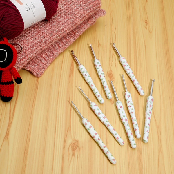 Universal Crafts Crochet Hook Set - Delicate Flower 8pk